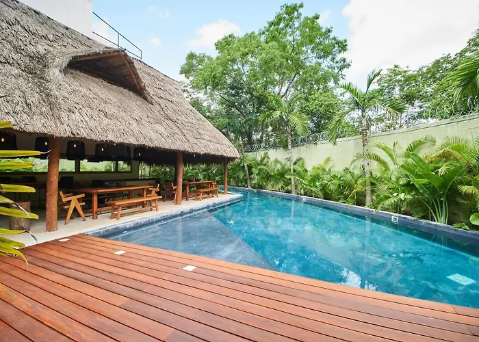 Apartment Odyssey - Private Plunge Pool & Club Access