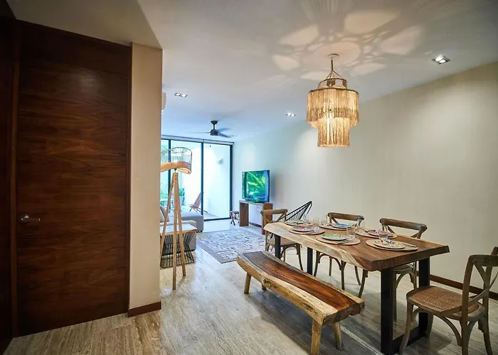 Odyssey - Private Plunge Pool & Club Access Apartment *