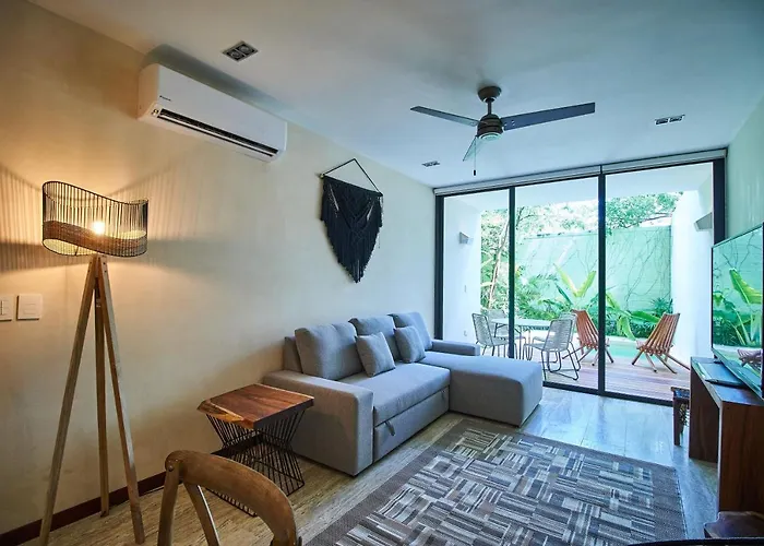 Odyssey - Private Plunge Pool & Club Access *