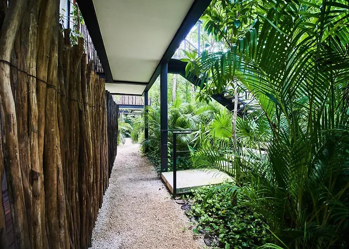 Apartment Odyssey - Private Plunge Pool & Club Access *