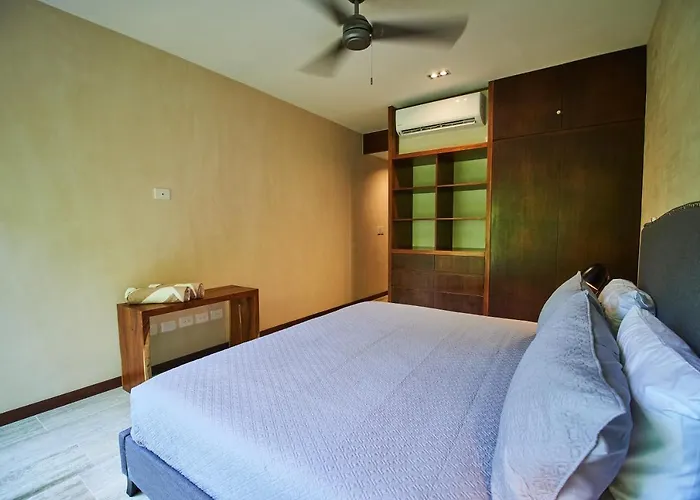 Apartment Odyssey - Private Plunge Pool & Club Access